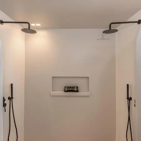 Affittacamere Calma Milos Adamantas (Milos)