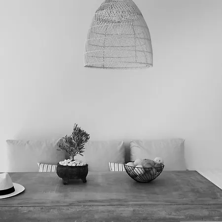 Guest house Calma Milos