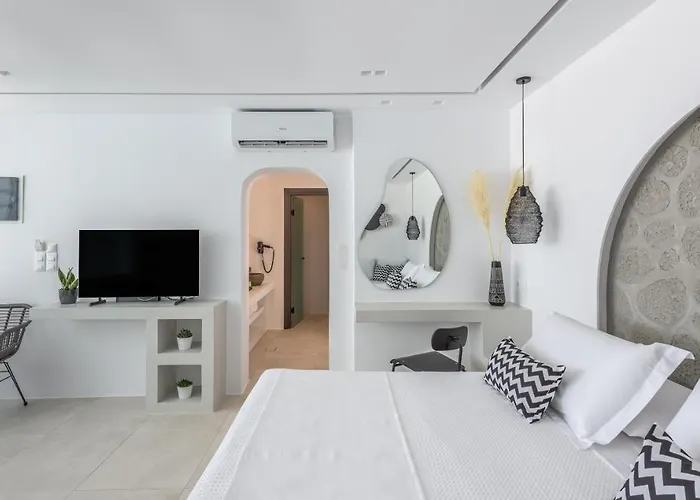 Calma Milos Guest house